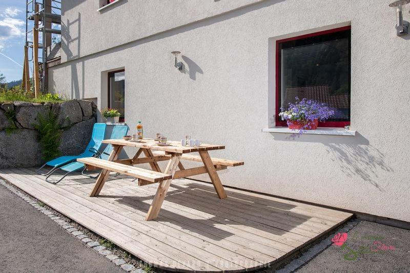 Le Domaine Des Fleurs - Appartement La Gentiane Gerardmer Exterior photo
